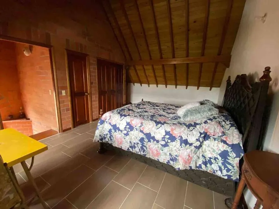 Willa Hermosa Casa , Con Parqueadero En Rionegro Cerca Al Aeropuerto Kolumbia