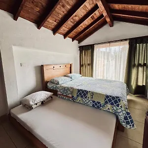 Next To The Airport - Cute Apartamento